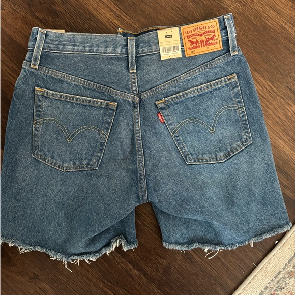 NWT Levi 501 shorts - Picture 3 of 3